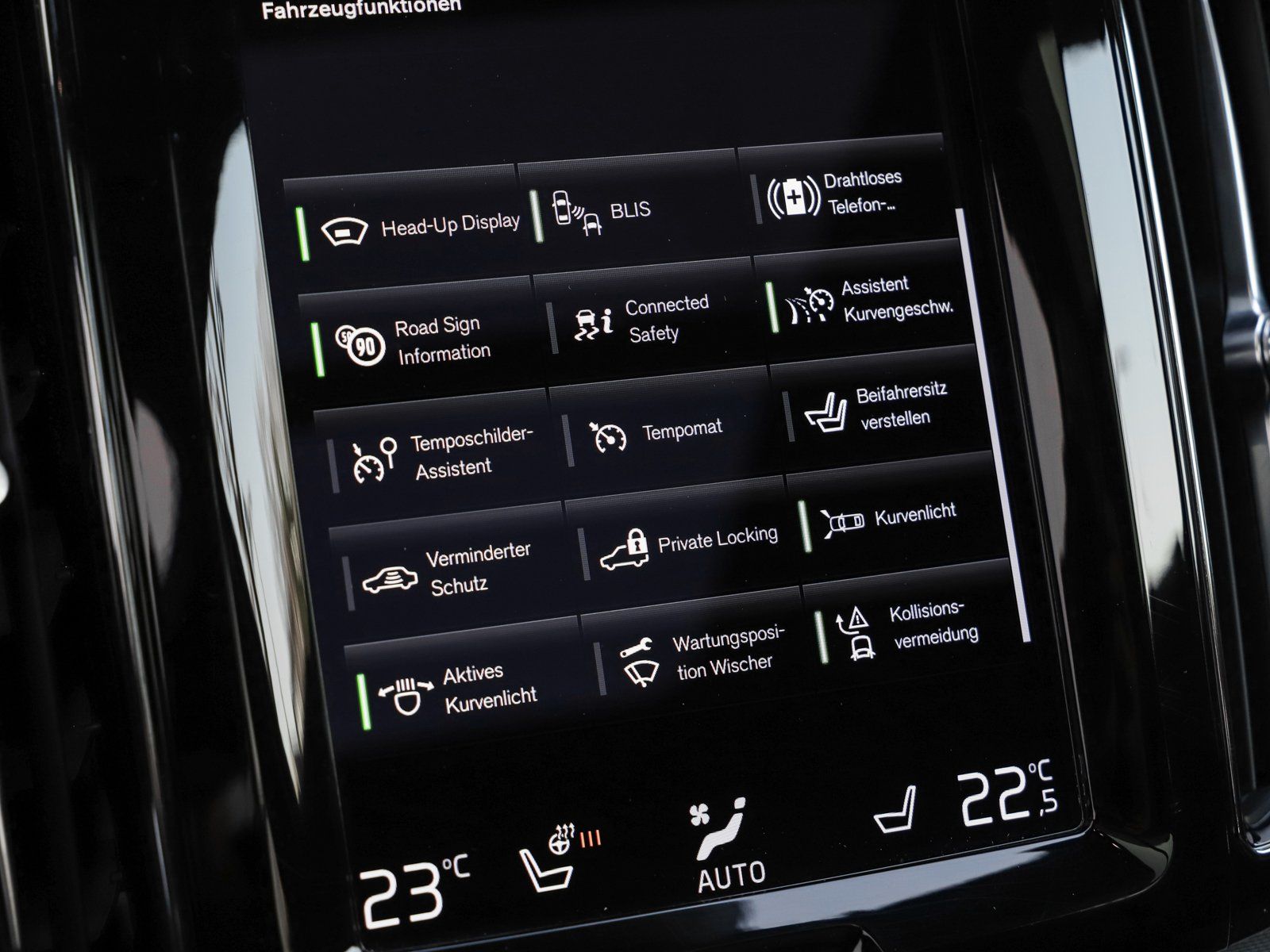 Volvo XC60 B4 (D) AWD R-Design NP:79.860,-//PANO/HUD/B