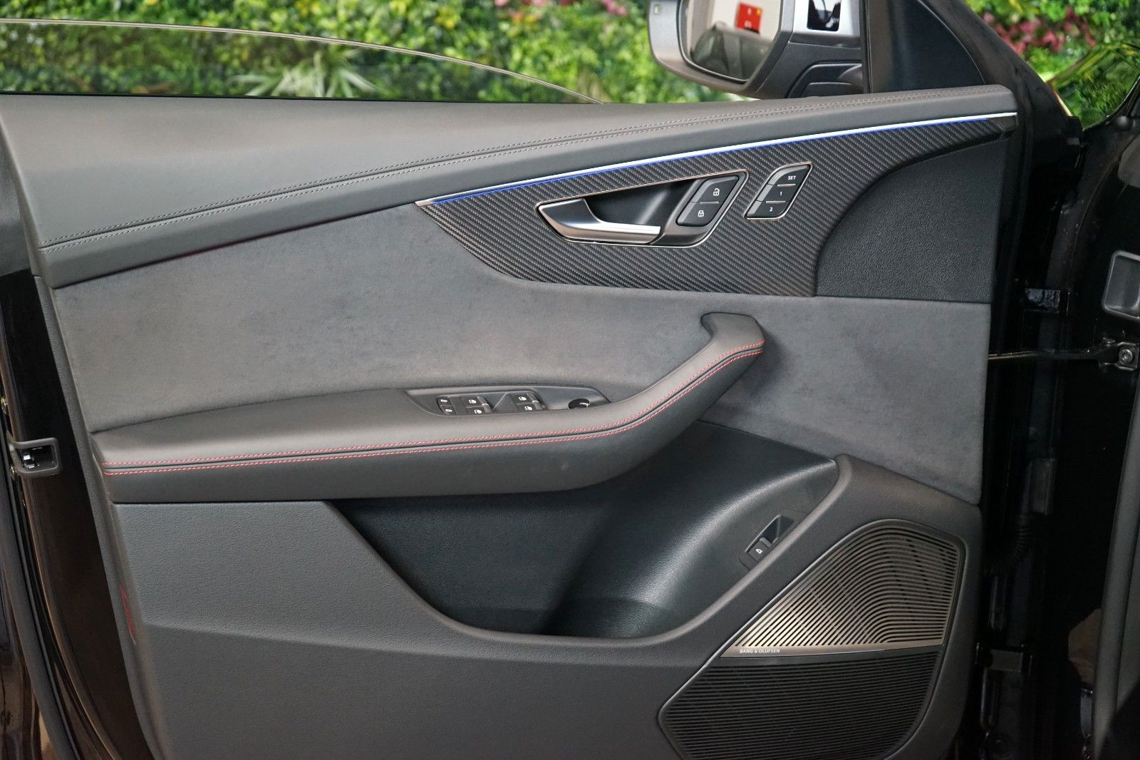 Audi RSQ8*MATRIX*MASSAGE*WARRANTY*HUD*B&O*111.818€NET