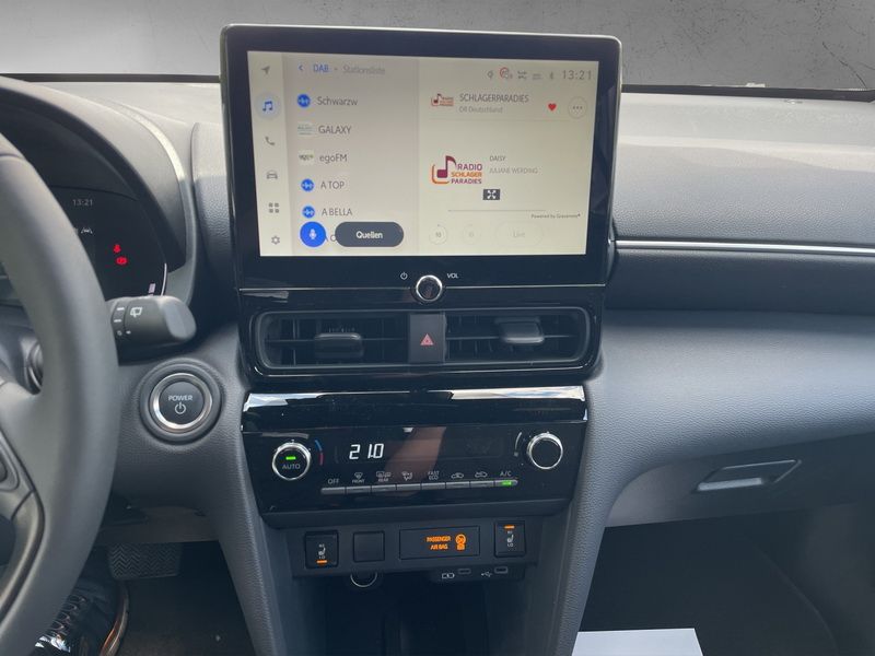 Toyota Yaris Cross 1.5 Hybrid Teamplayer *2xPDC*BLIS*LH