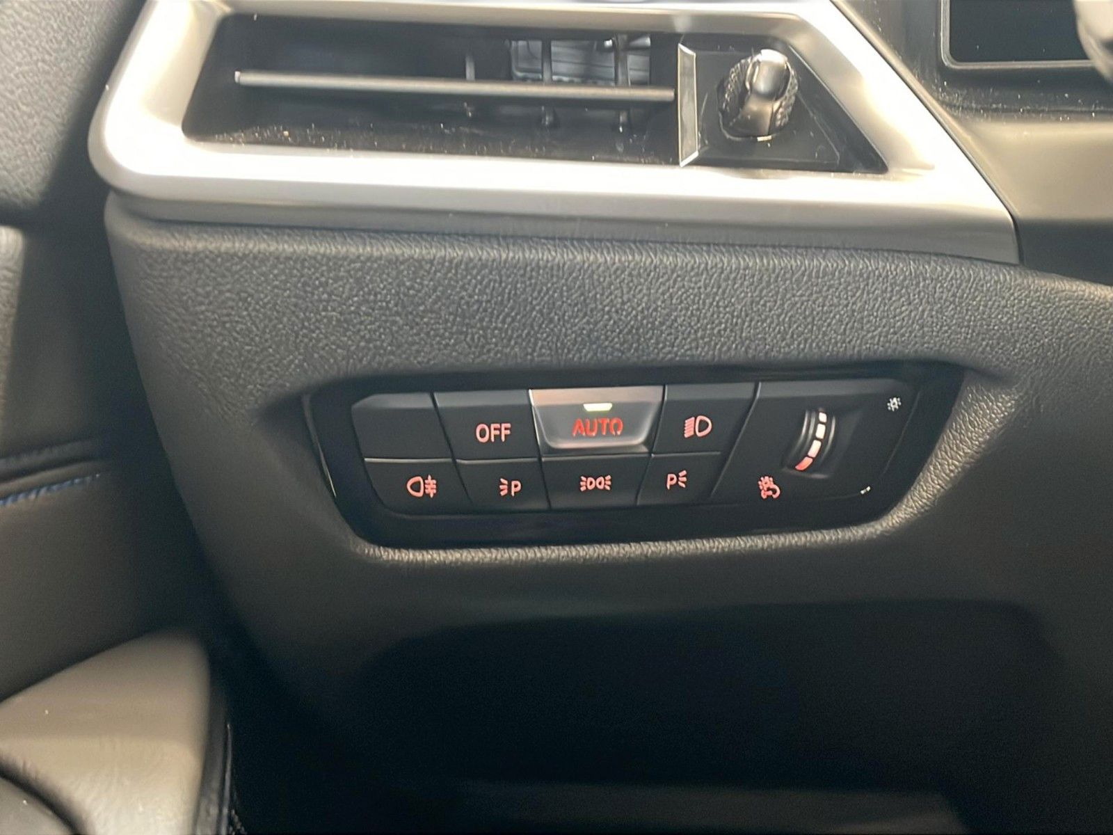 BMW 318i Touring M Sport HuD 3ZK IQ ACC KZU PANO