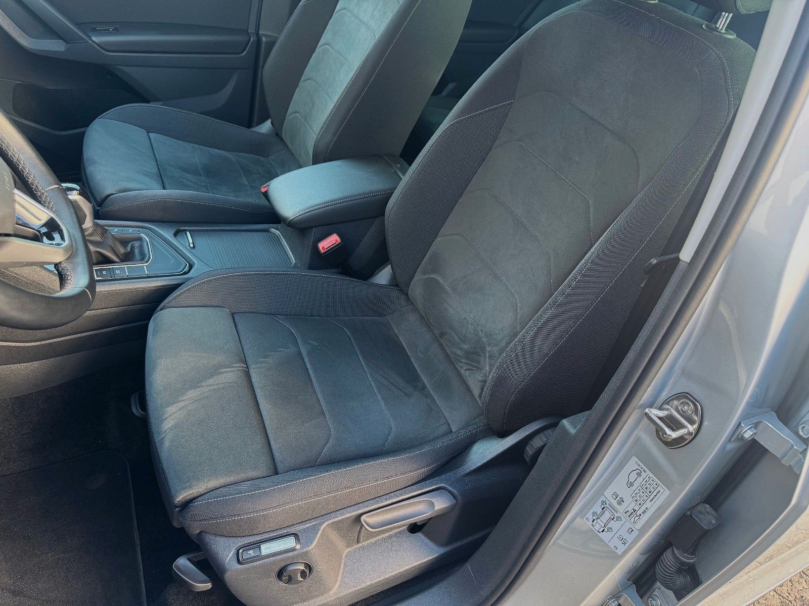 Volkswagen Tiguan Elegance 2.0 TDI Automatik - Samsaru's Car Outlet