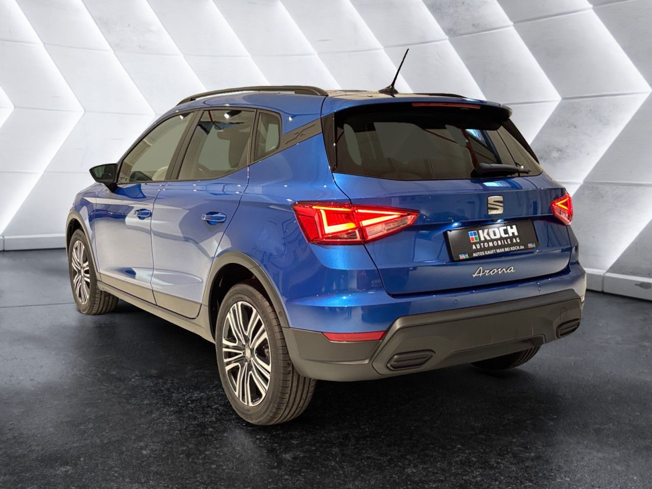 Seat Arona 1.0 TSI DSG Road Ed SOUND NAVI PDC V+H AHK