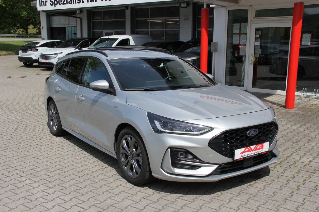 Ford Focus Turnier 155PS ST-LINE LED AdapTempomat CAM