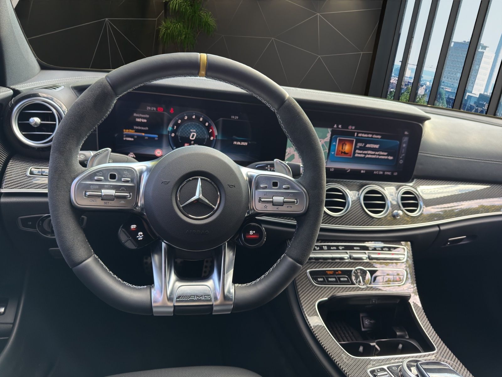 Mercedes-Benz E 53 AMG 4Matic+ AMG Performance - Samsaru's Car Outlet