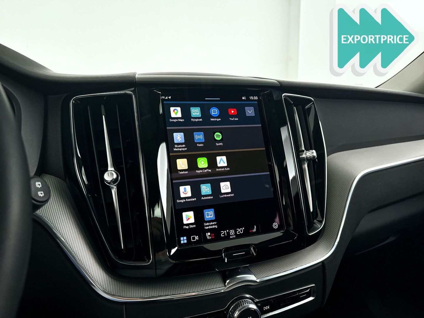 Volvo XC60 T6 Plug-in hybrid AWD Plus Dark | panorama