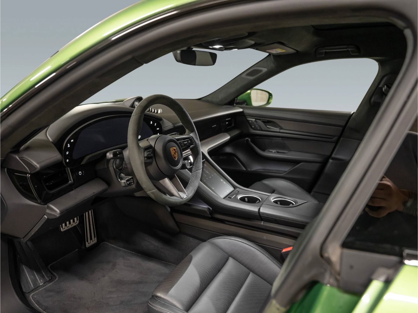 Porsche Taycan Turbo S Sport Turismo Burmester InnoDrive