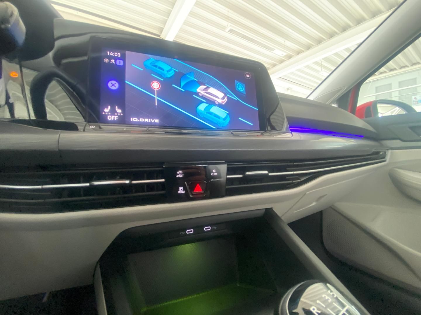 Volkswagen Golf Variant Style 2.0l TDI - Samsaru's Car Outlet