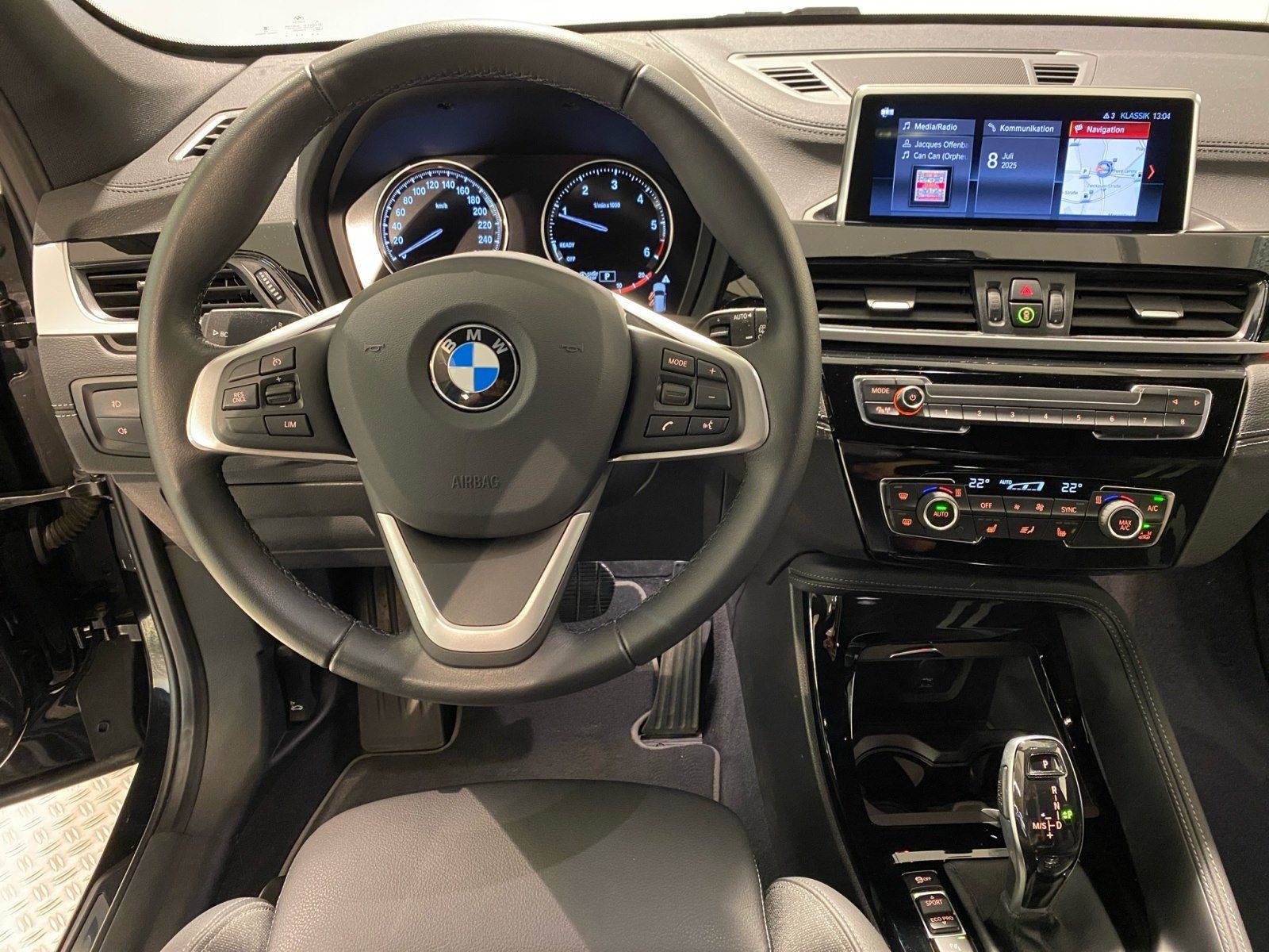 BMW X1 xDrive18d Sport Line - Samsaru's Car Outlet