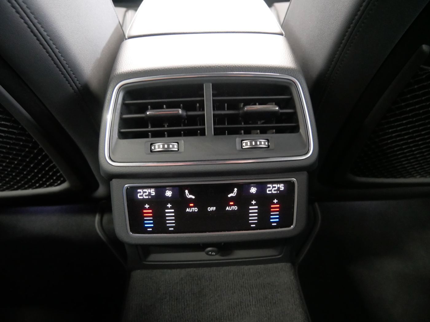 Audi A6 Avant 45 TFSI quattro S tro. S line MATRIX AH