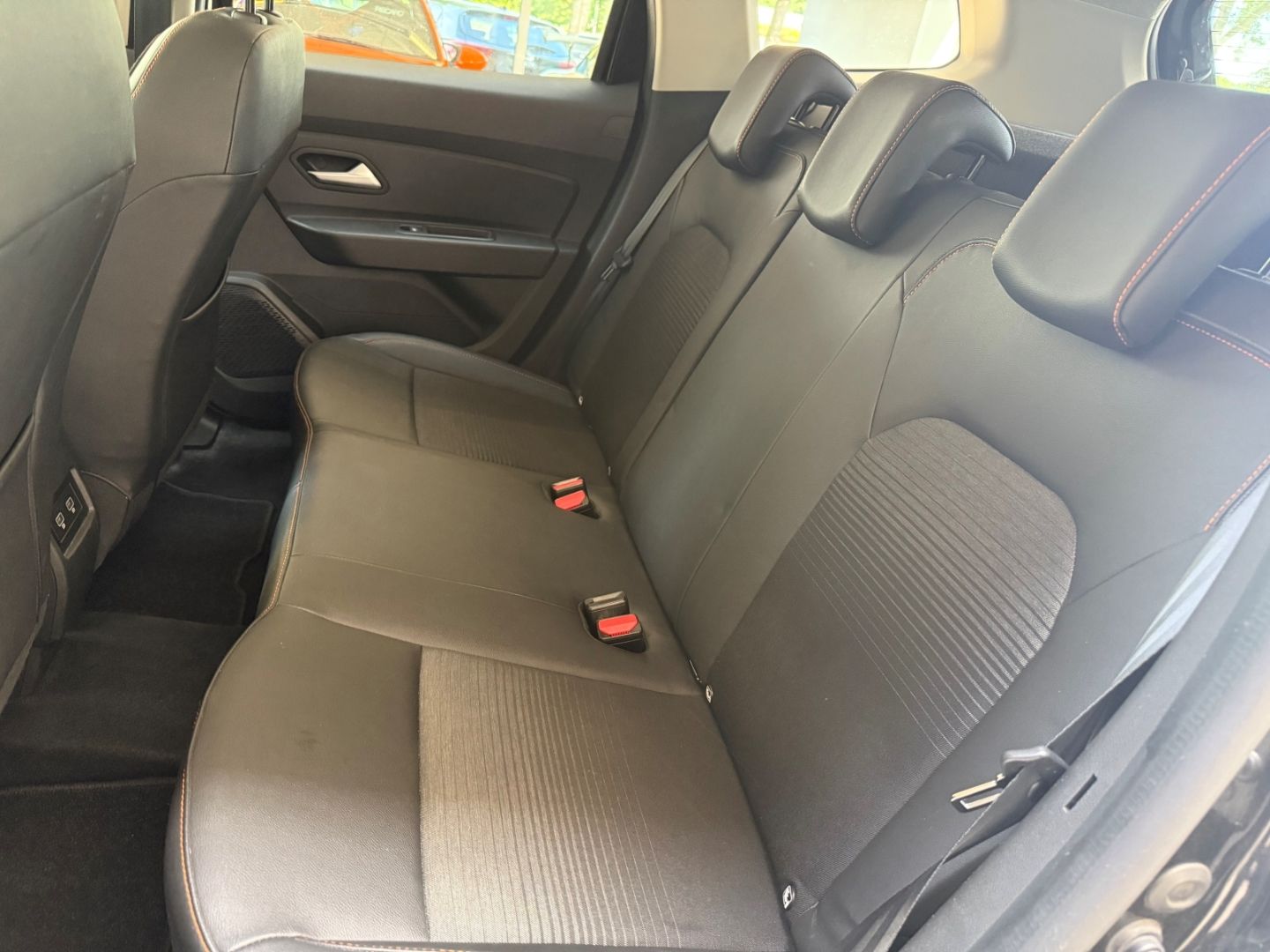 Dacia Duster II Extreme 1.3 TCe 150 - Samsaru's Car Outlet