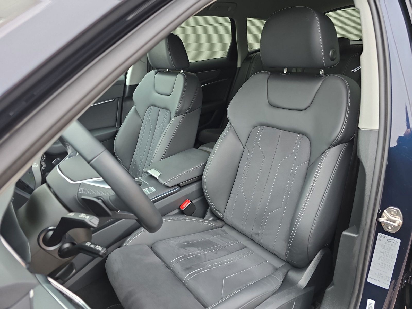 Audi A6 Avant 45 TFSI qu S line - Samsaru's Car Outlet