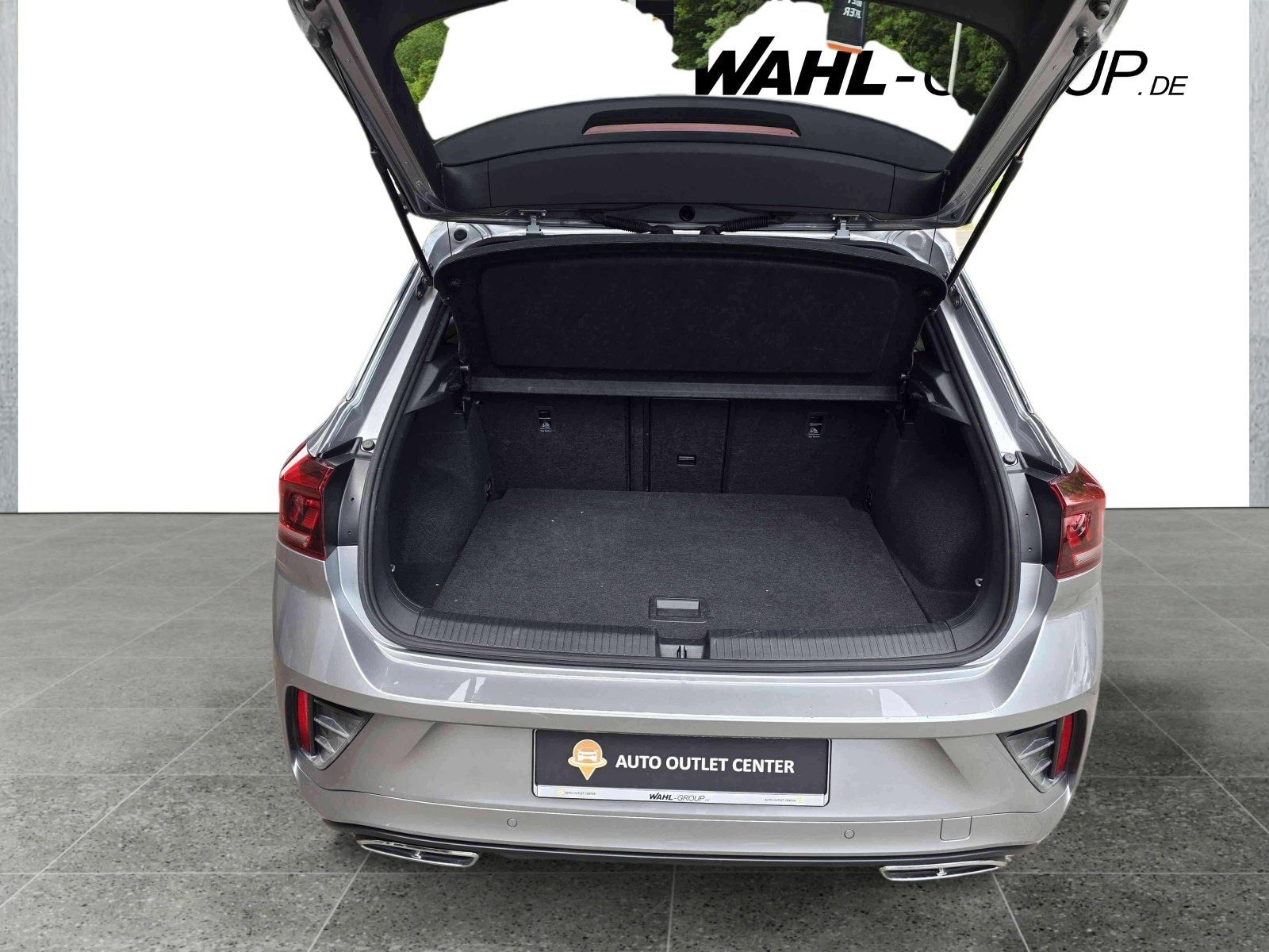 Volkswagen T-Roc 1.5 TSI R-LINE DSG - Samsaru's Car Outlet