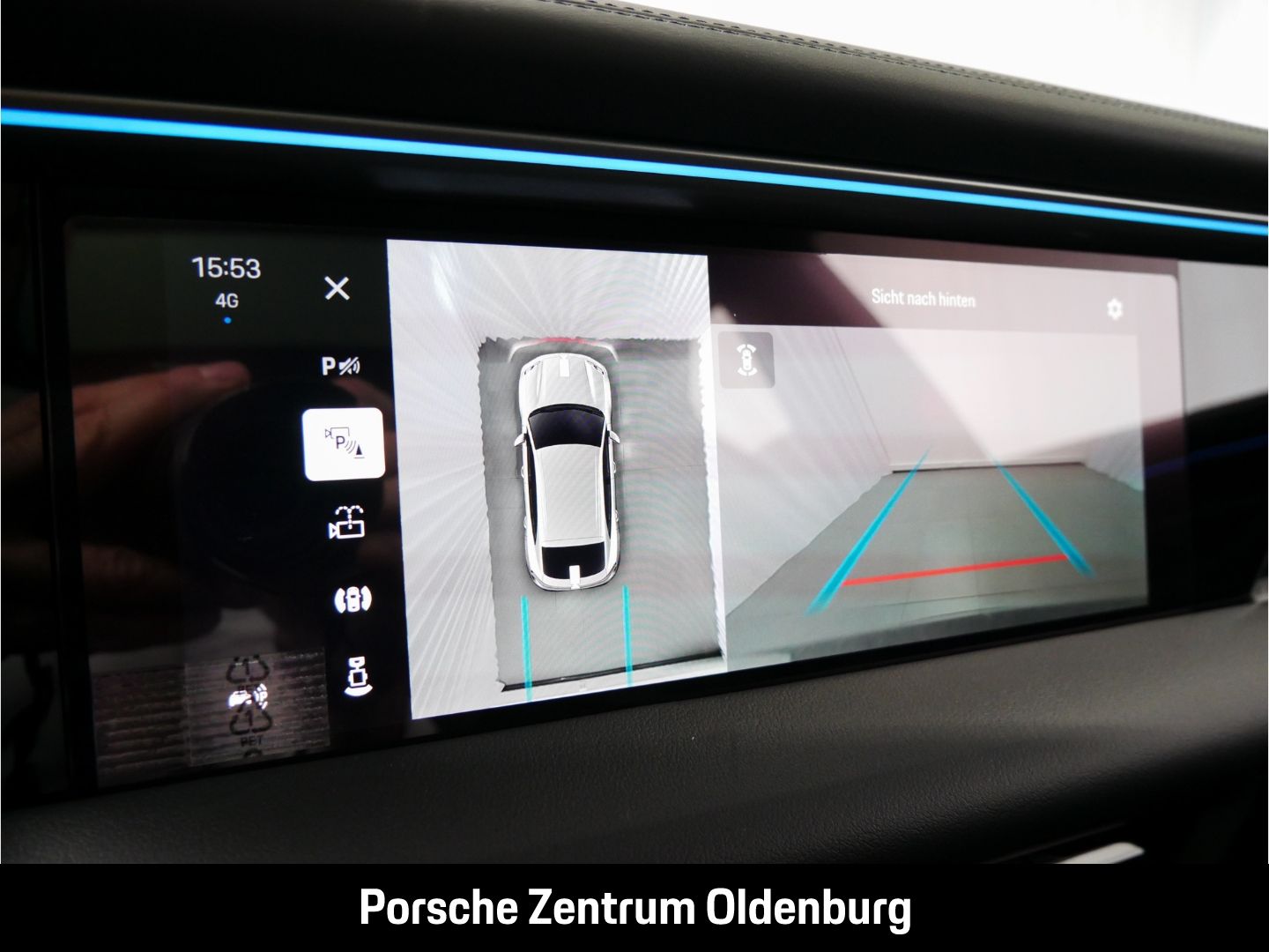 Porsche Macan Electric 4 Luftfed AHK BOSE Pano Matrix LE