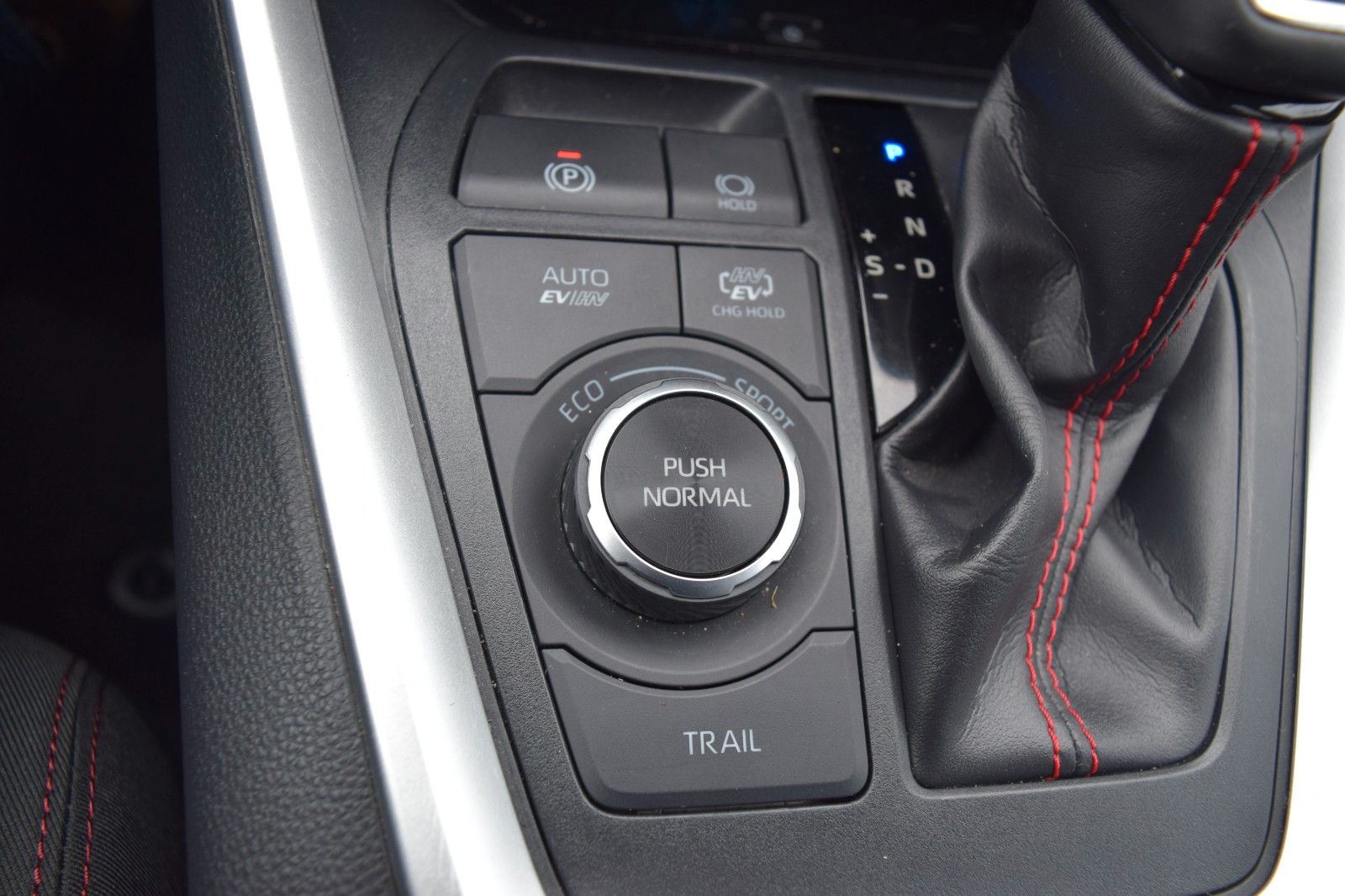 Toyota RAV 4 Plug-in Hybrid - Samsaru's Car Outlet