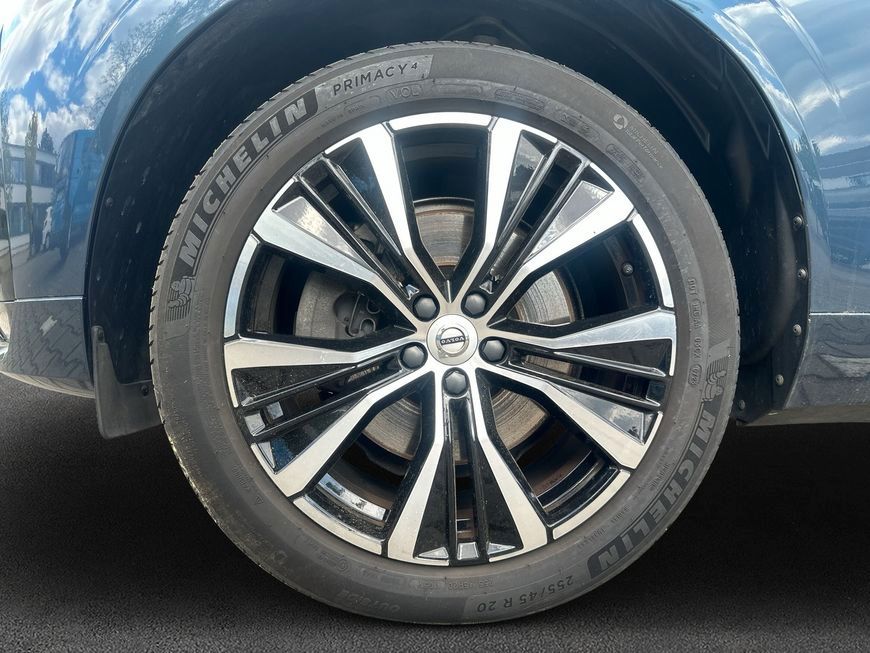 Volvo XC60 B4 D AWD Plus Dark