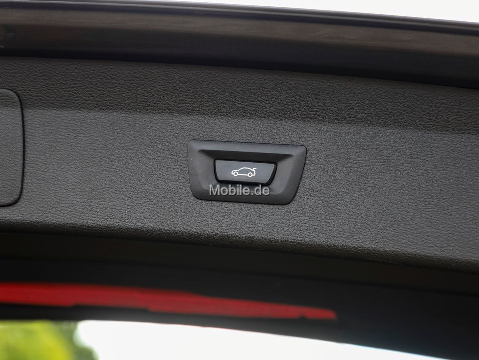 BMW X1 xDrive25e - Samsaru's Car Outlet