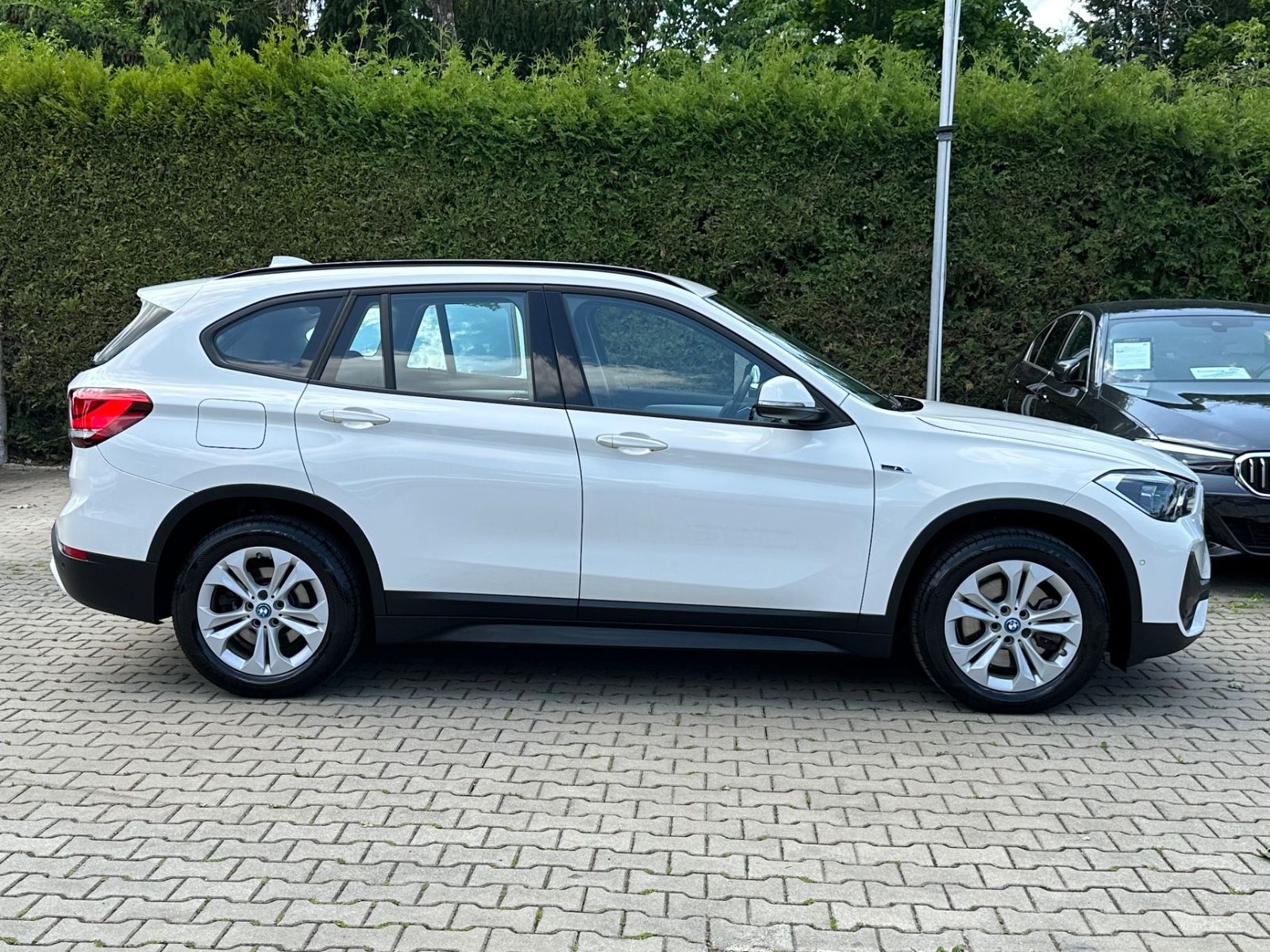 BMW X1 xDrive25e Aut. - Samsaru's Car Outlet