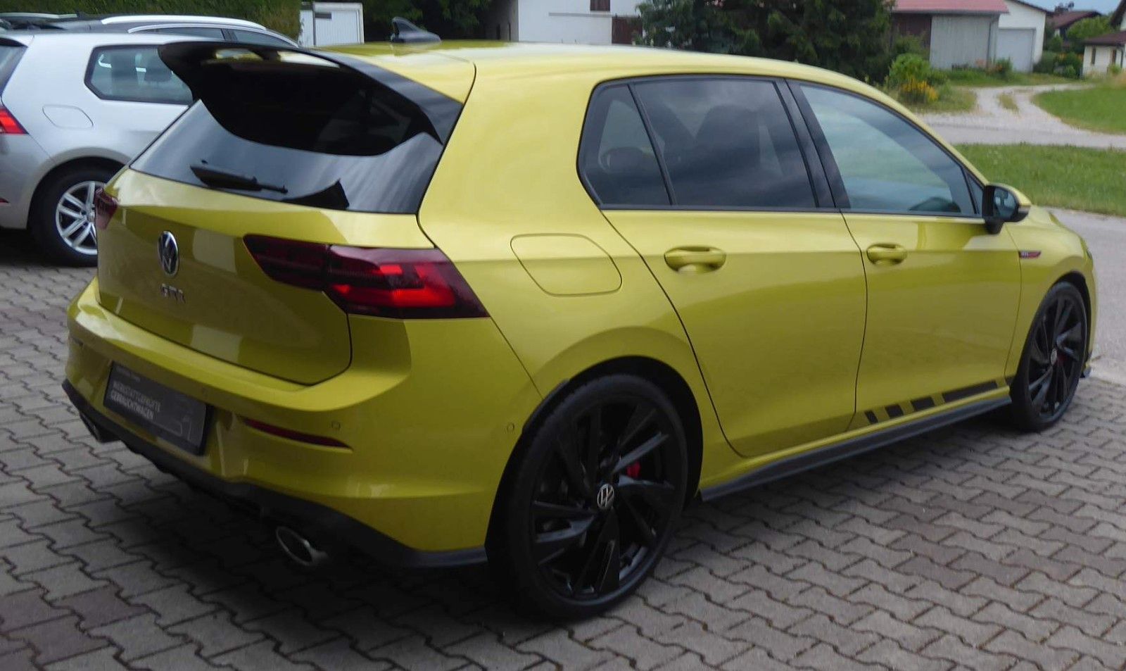 Volkswagen Golf VIII GTI Clubsport - Samsaru's Car Outlet