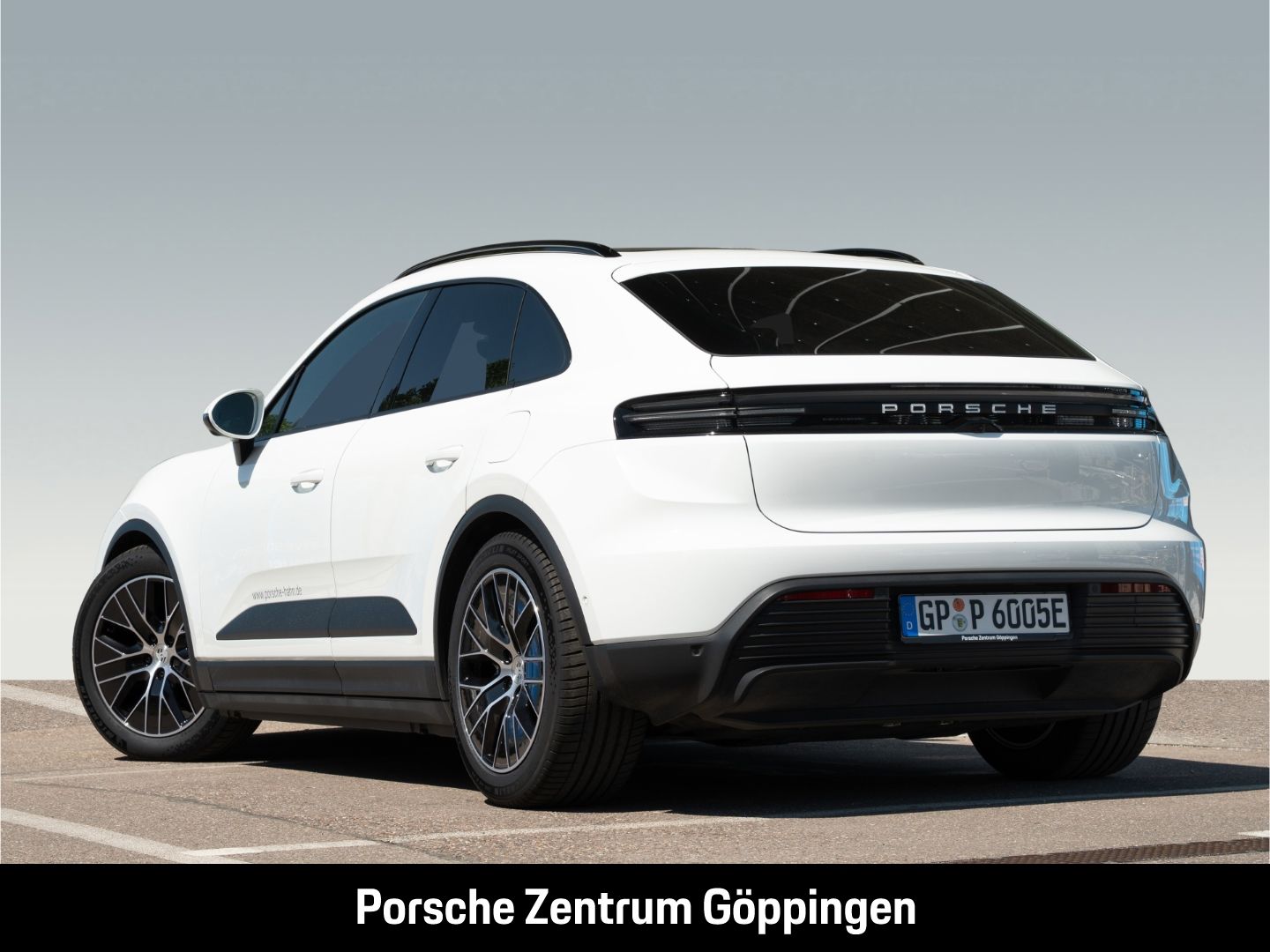 Porsche Macan BOSE InnoDrive LED-Matrix Panoramadach