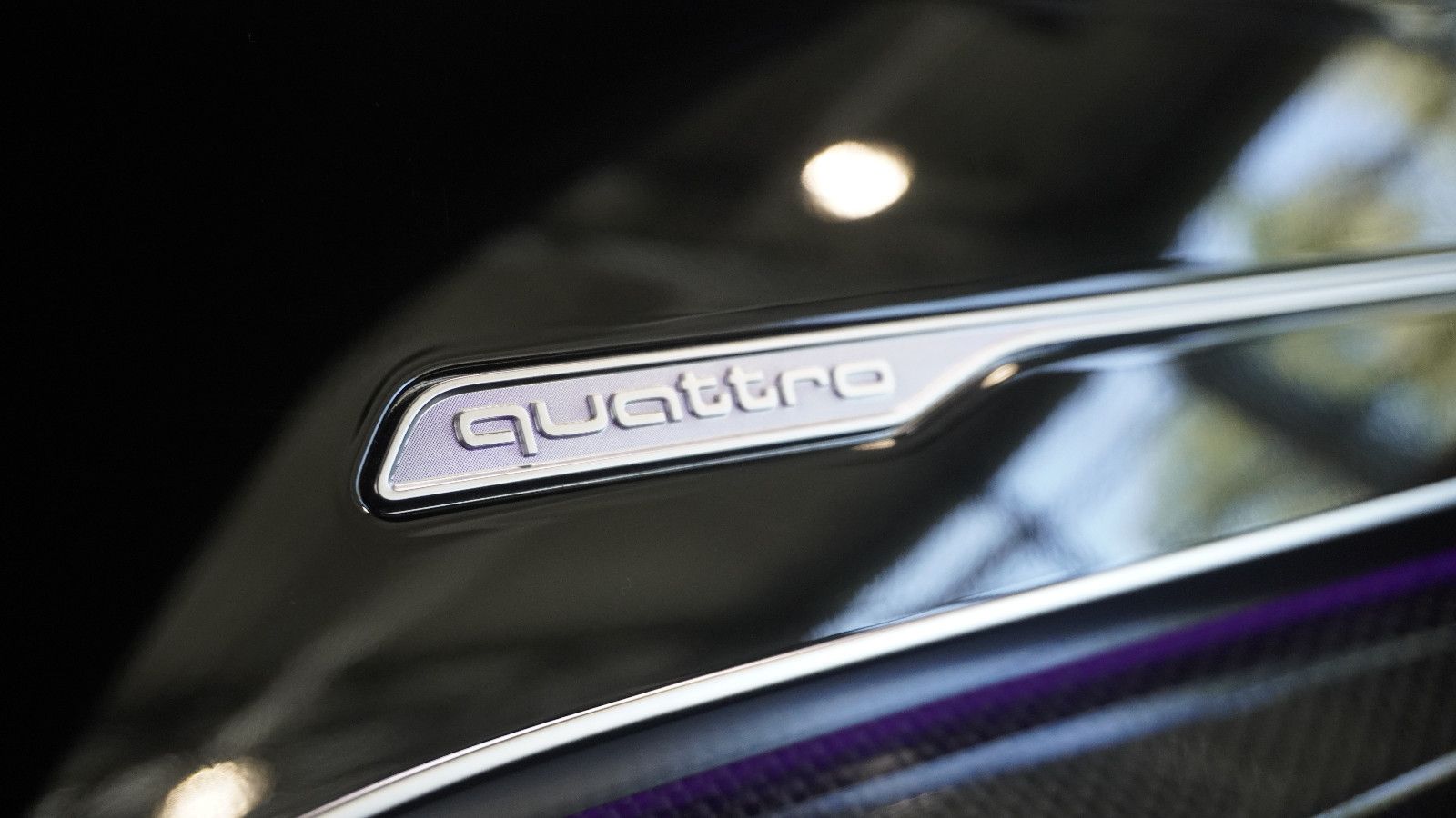 Audi Q8 50 TDI S-LINE*COMPETITION-PLUS*LUFT*CARBON*22