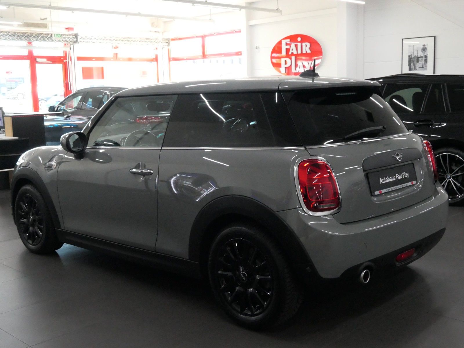 MINI ONE Mini One Aut. - Samsaru's Car Outlet