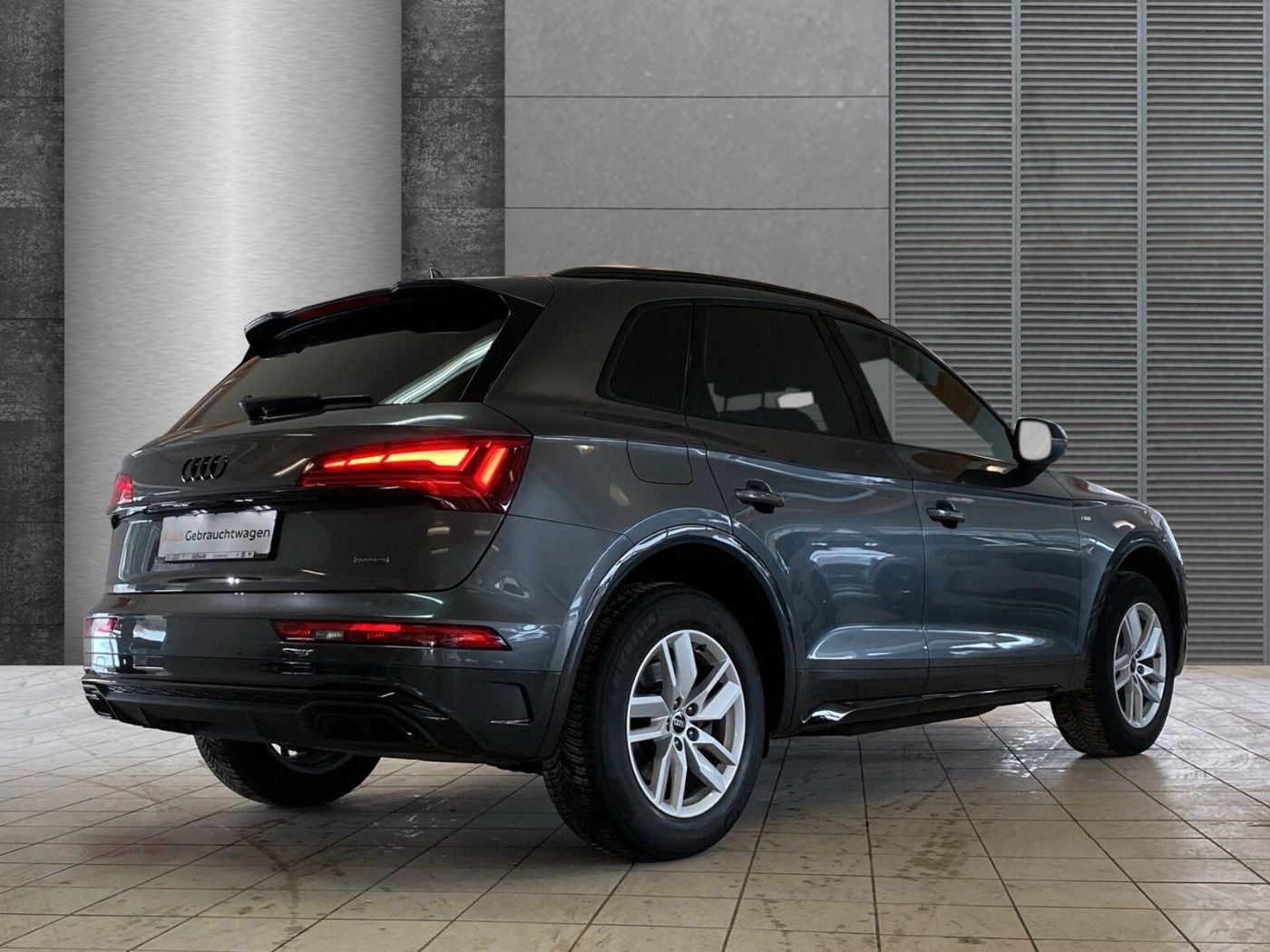 Audi Q5 S line 40 TDI q - Samsaru's Car Outlet