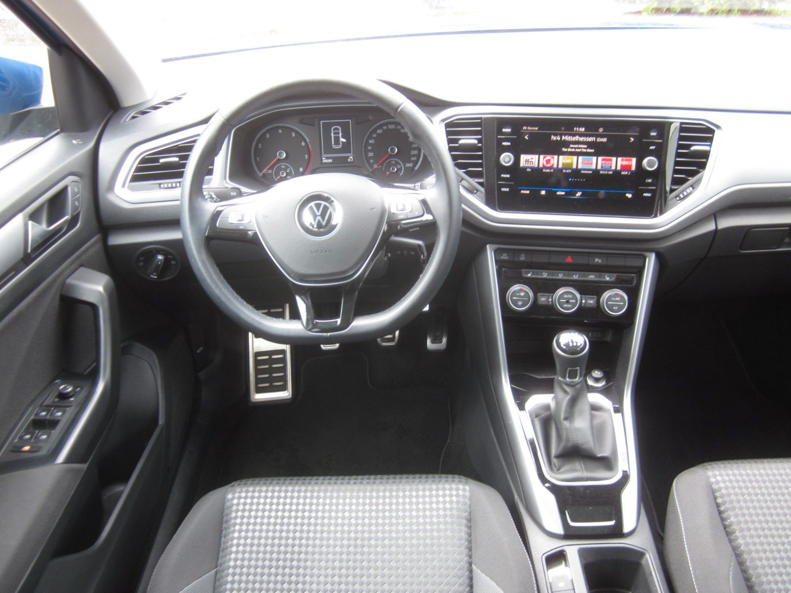 Volkswagen T-Roc Active - Samsaru's Car Outlet