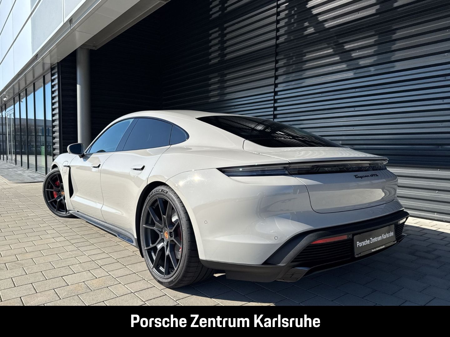Porsche Taycan GTS BOSE InnoDrive Rückfahrkamera LED