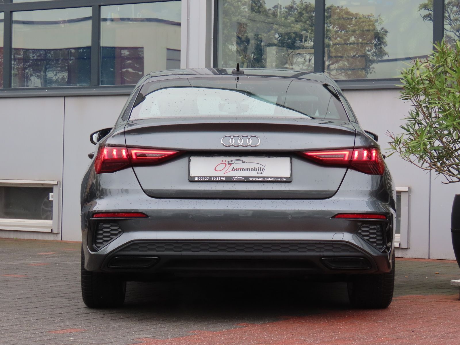 Audi A3 Limousine 35 TFSI S line Leder Ambiente