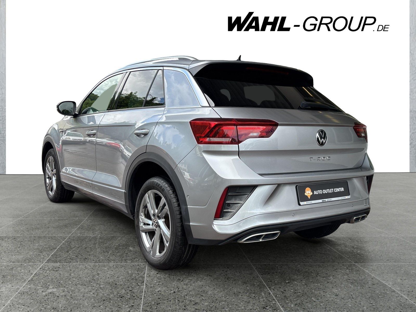 Volkswagen T-Roc 1.5 TSI R-LINE - Samsaru's Car Outlet
