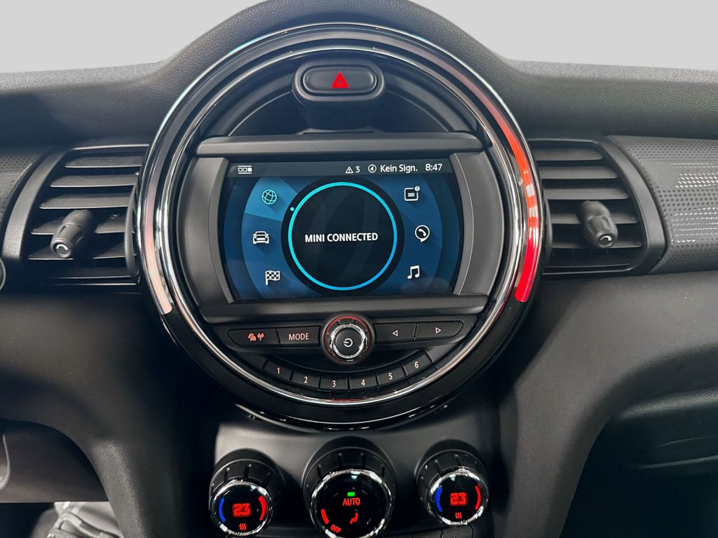 MINI Cooper Aut. - Samsaru's Car Outlet