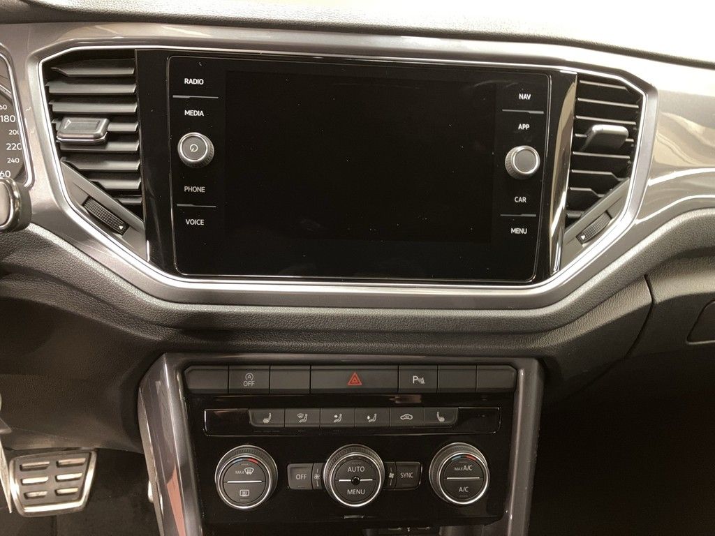 Volkswagen T-Roc 2.0 TSI 4Mot DSG R line - Samsaru's Car Outlet