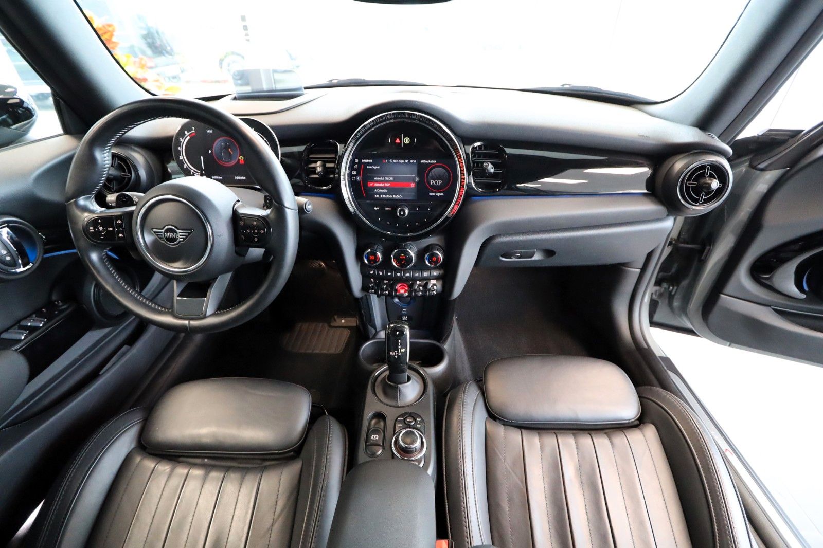 MINI Cooper S Cabrio Classic - Samsaru's Car Outlet