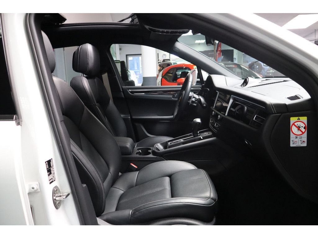 Porsche Macan 2.9 S Facelift PASM Panorama PDLS+ 20"