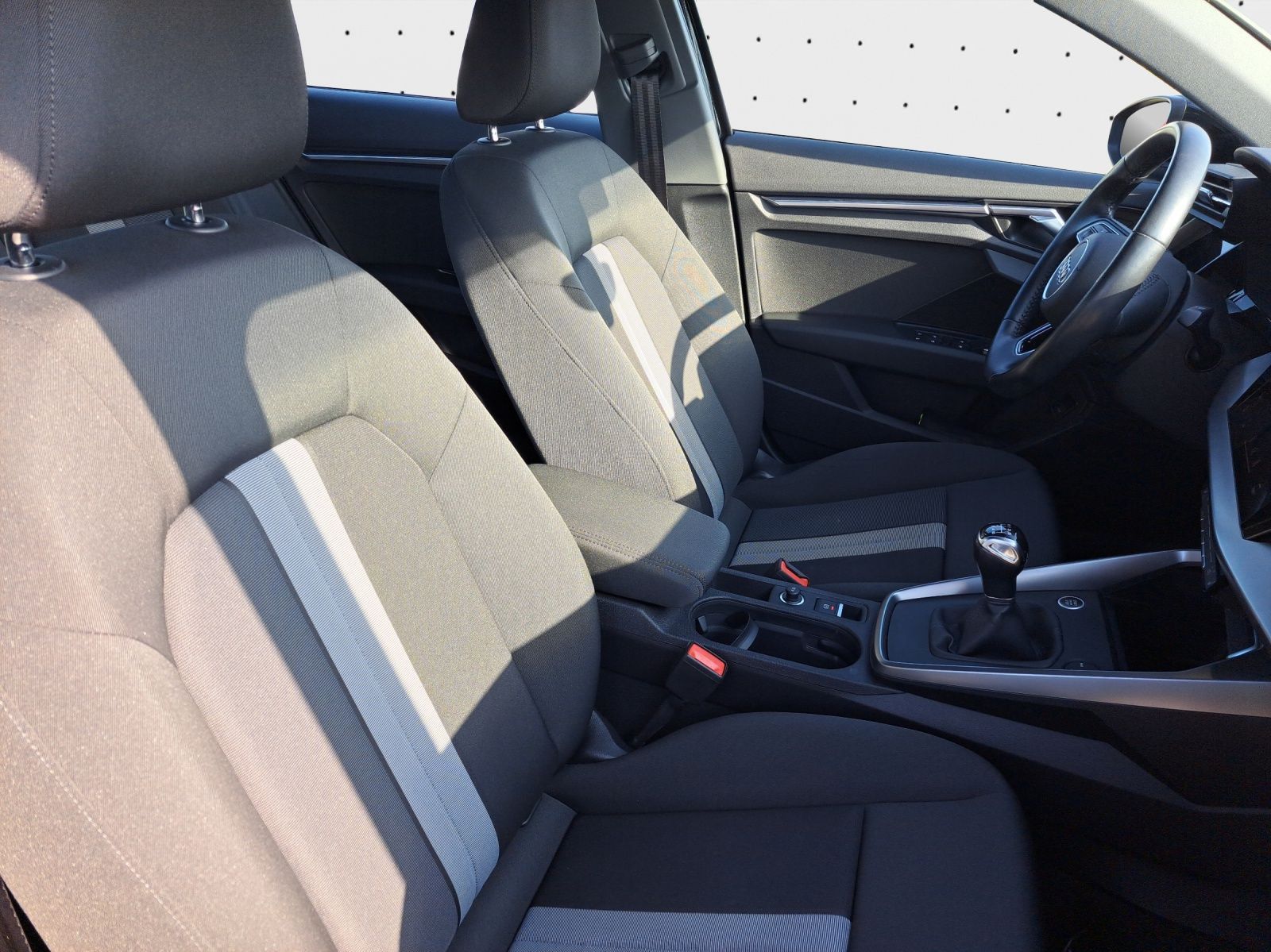 Audi A3 Limousine 35 TFSI advanced - Samsaru's Car Outlet