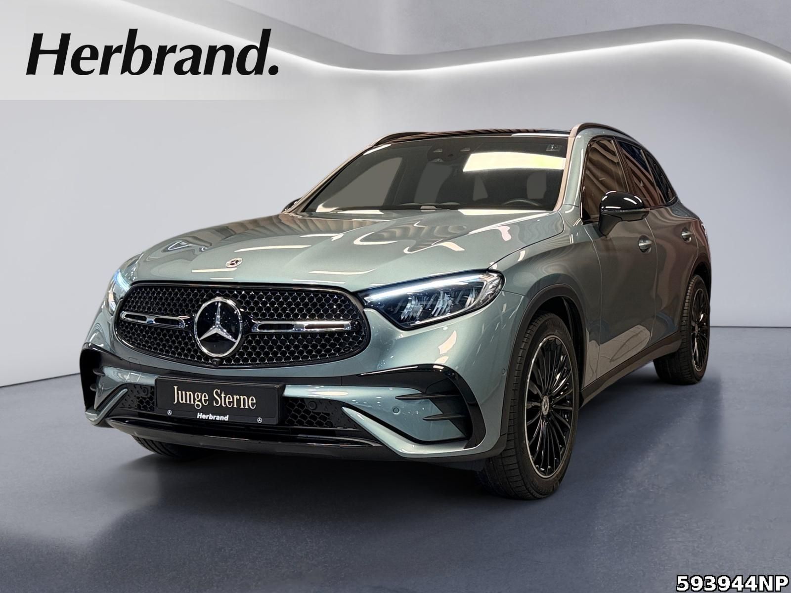 Mercedes-Benz GLC 300 4M AMG Night Pano AHK 360° DISTRONIC 20"