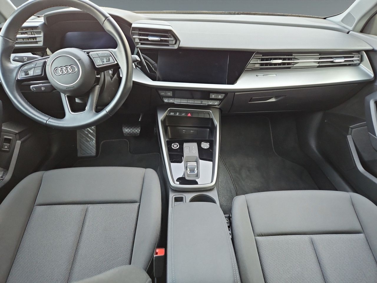 Audi A3  Sportback TFSI e DSG,NAVI+,SHZ,GRA,PDC,VC