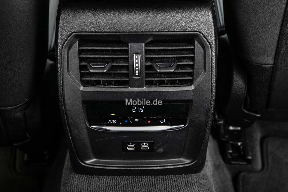 BMW 320i M Sportpaket - Samsaru's Car Outlet
