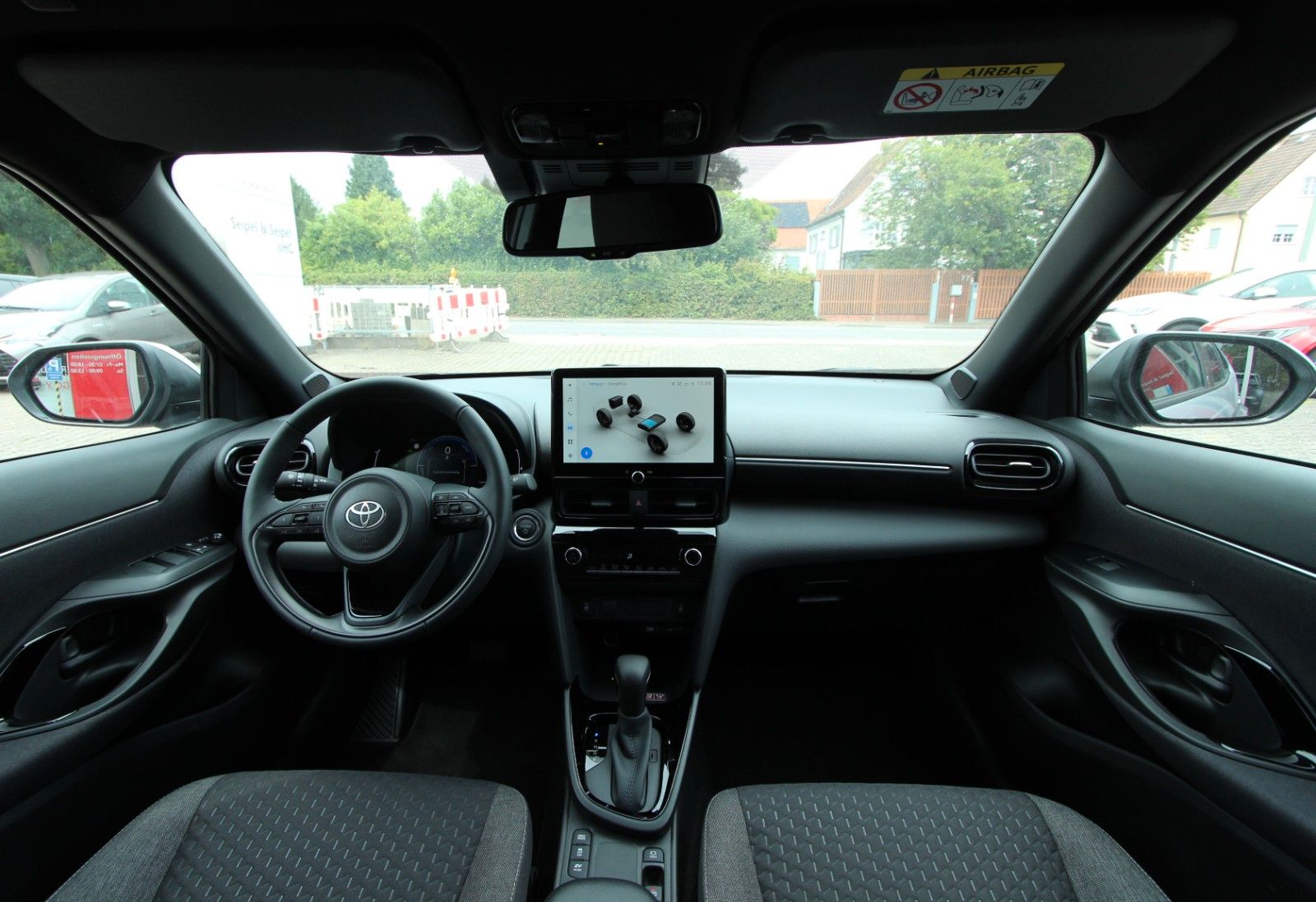 Toyota Yaris Cross Teamplayer*Safety-WinterPaket*Kamera