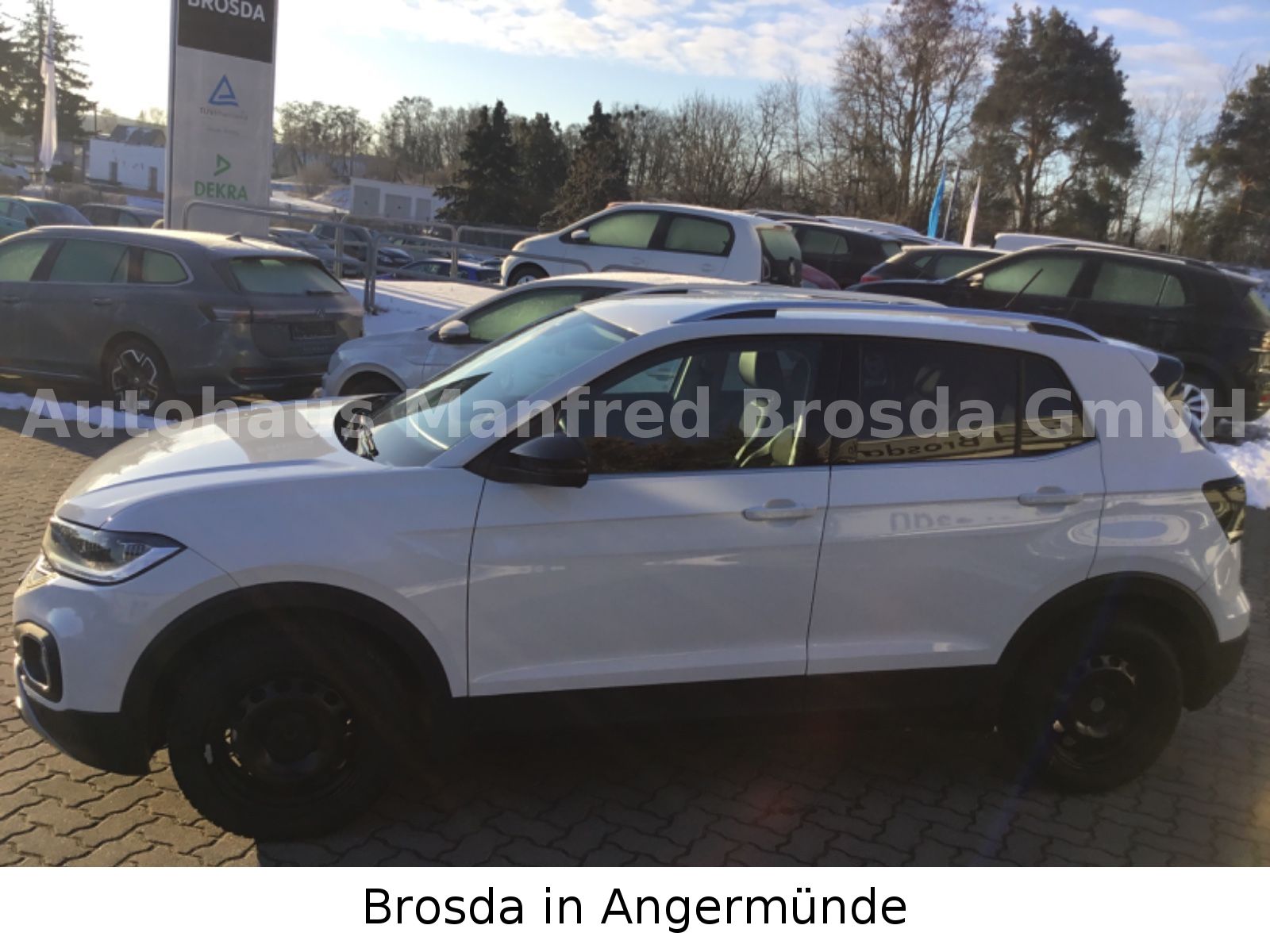 Volkswagen T-Cross Style - Samsaru's Car Outlet