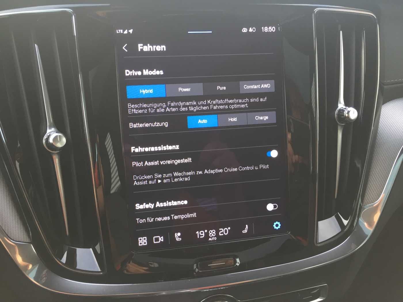 Volvo V60 V 60 T8 Ultra Dark Recharge Plug-In Hybrid A