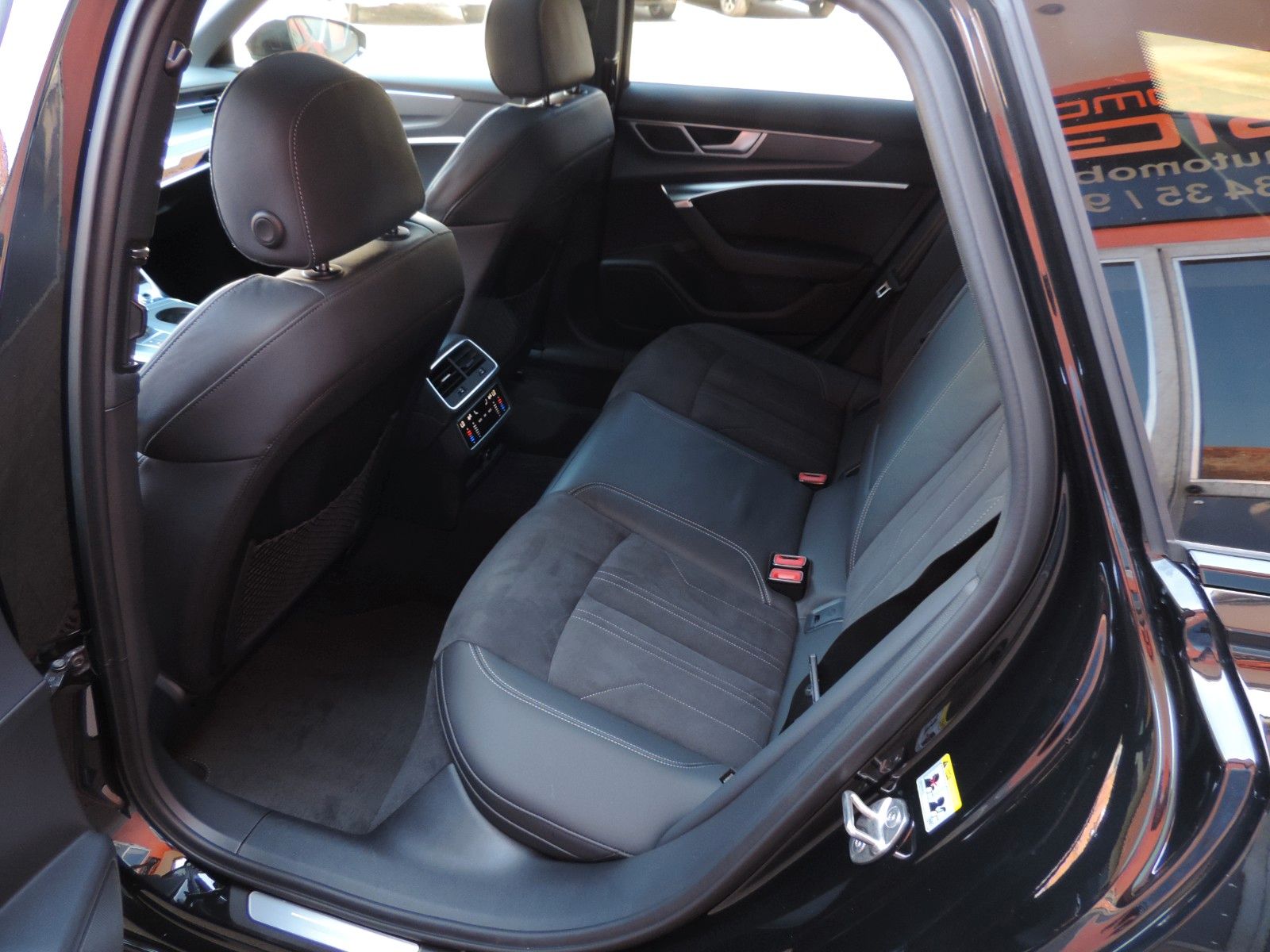 Audi A6 Avant 50 TDI quattro S line - Samsaru's Car Outlet
