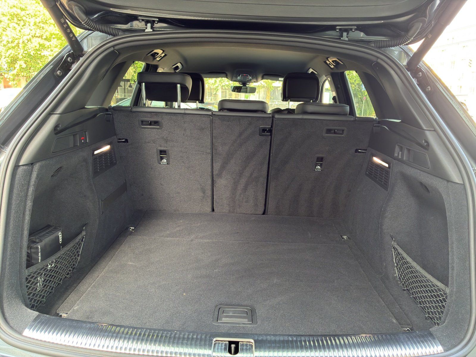 Audi Q5 40 2.0 TDI quattro S-Line AHK, MATRIX, Navi