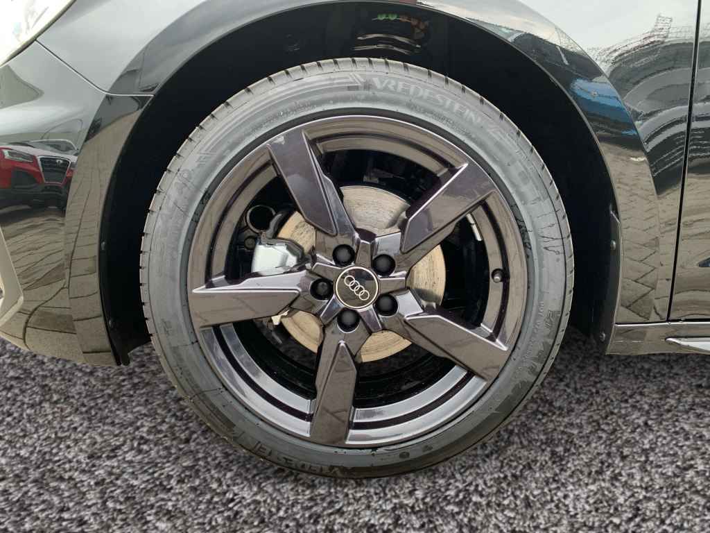 Audi A1 Sportback S line 30 TFSI *LED*R-CAM*SHZ*ACC*