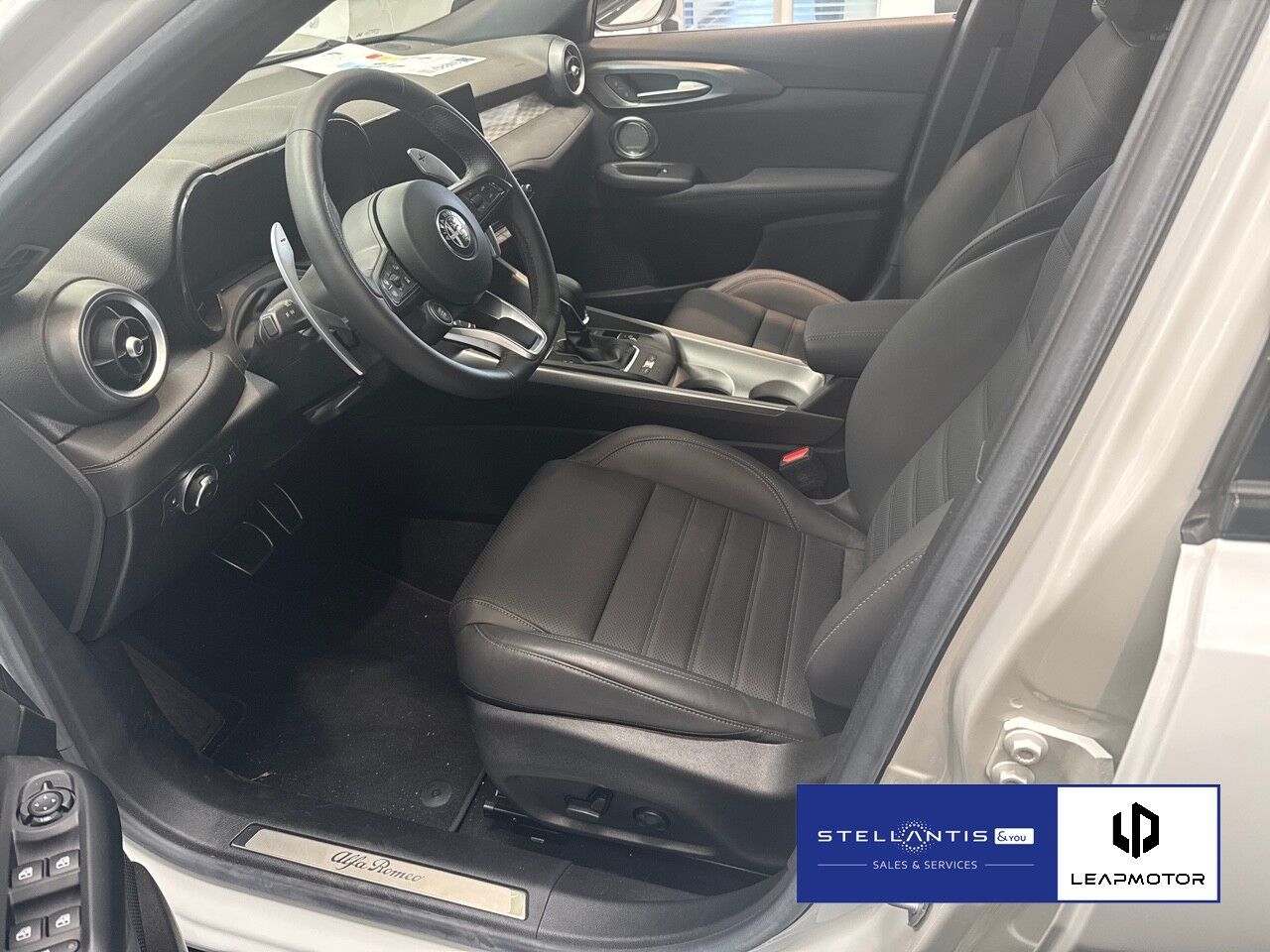 Alfa Romeo Tonale PHEV Q4 Veloce Navi LED Kamera Sound