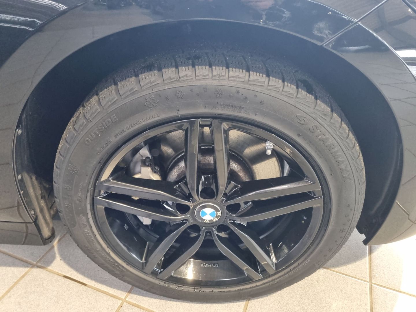 BMW 330 i xDrive Touring - Samsaru's Car Outlet
