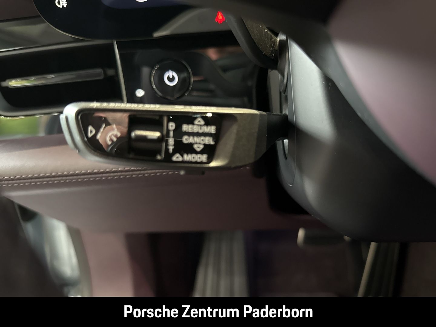 Porsche Taycan Turbo Leder-Brombeer InnoDrive Head-Up