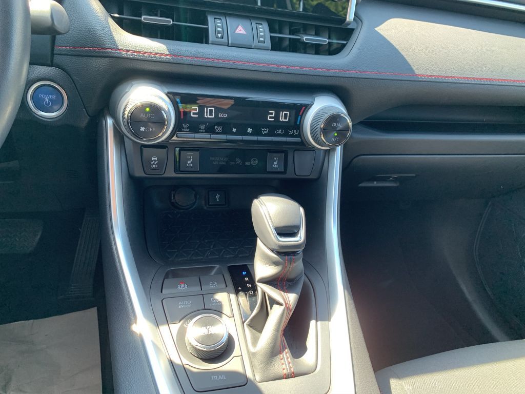Toyota RAV 4 Plug-in-Hybrid Teamplayer*