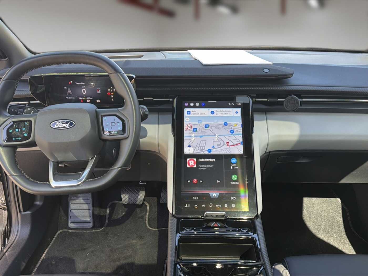 Ford Explorer Premium AWD Extended Range