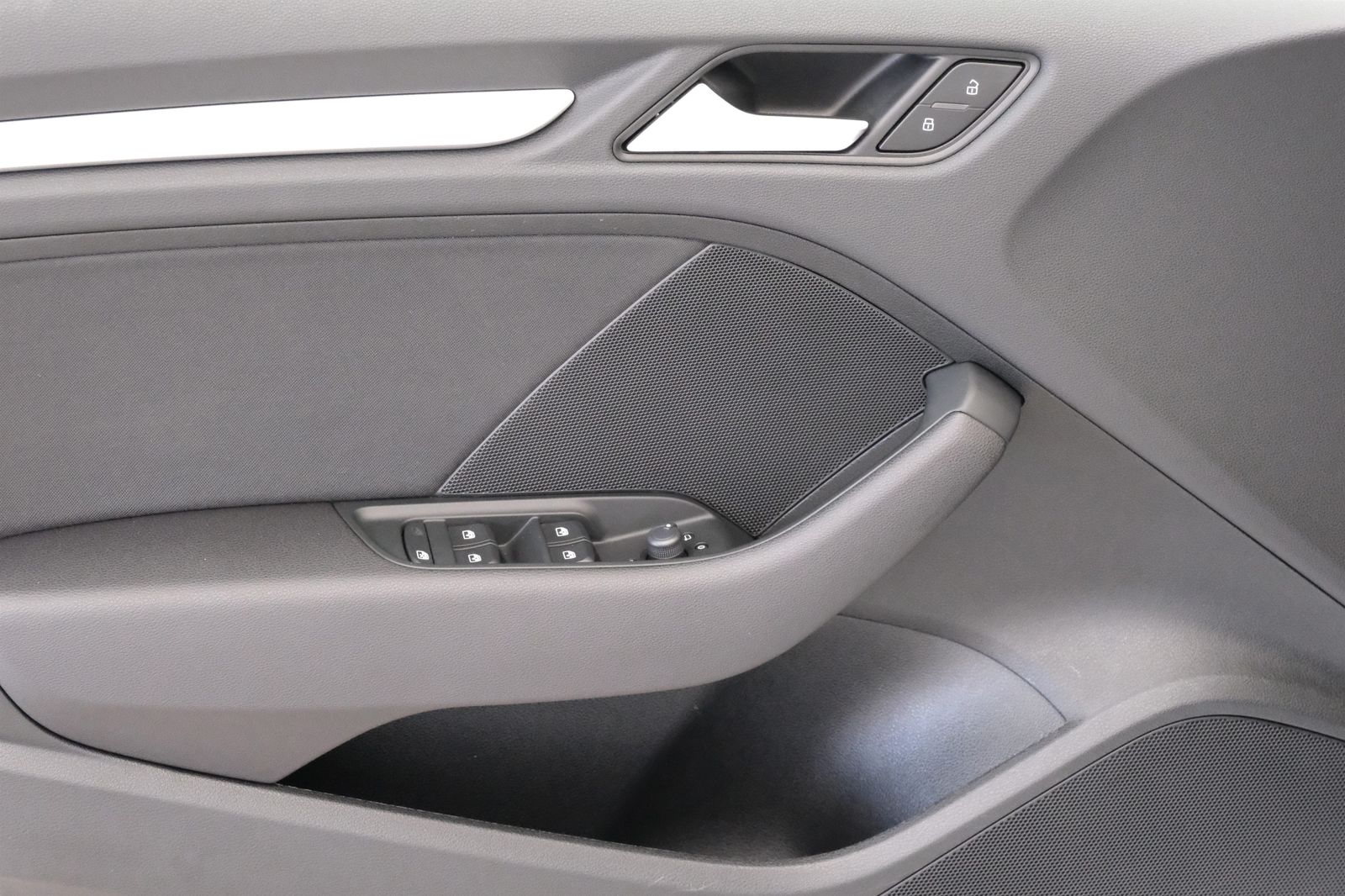 Audi A3 Sportback 35 TFSI - Samsaru's Car Outlet